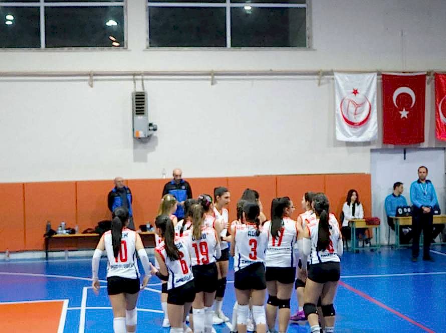 Bakı’da Voleybolun Kalbi: Voleybol Okulumuzla Tanışın!